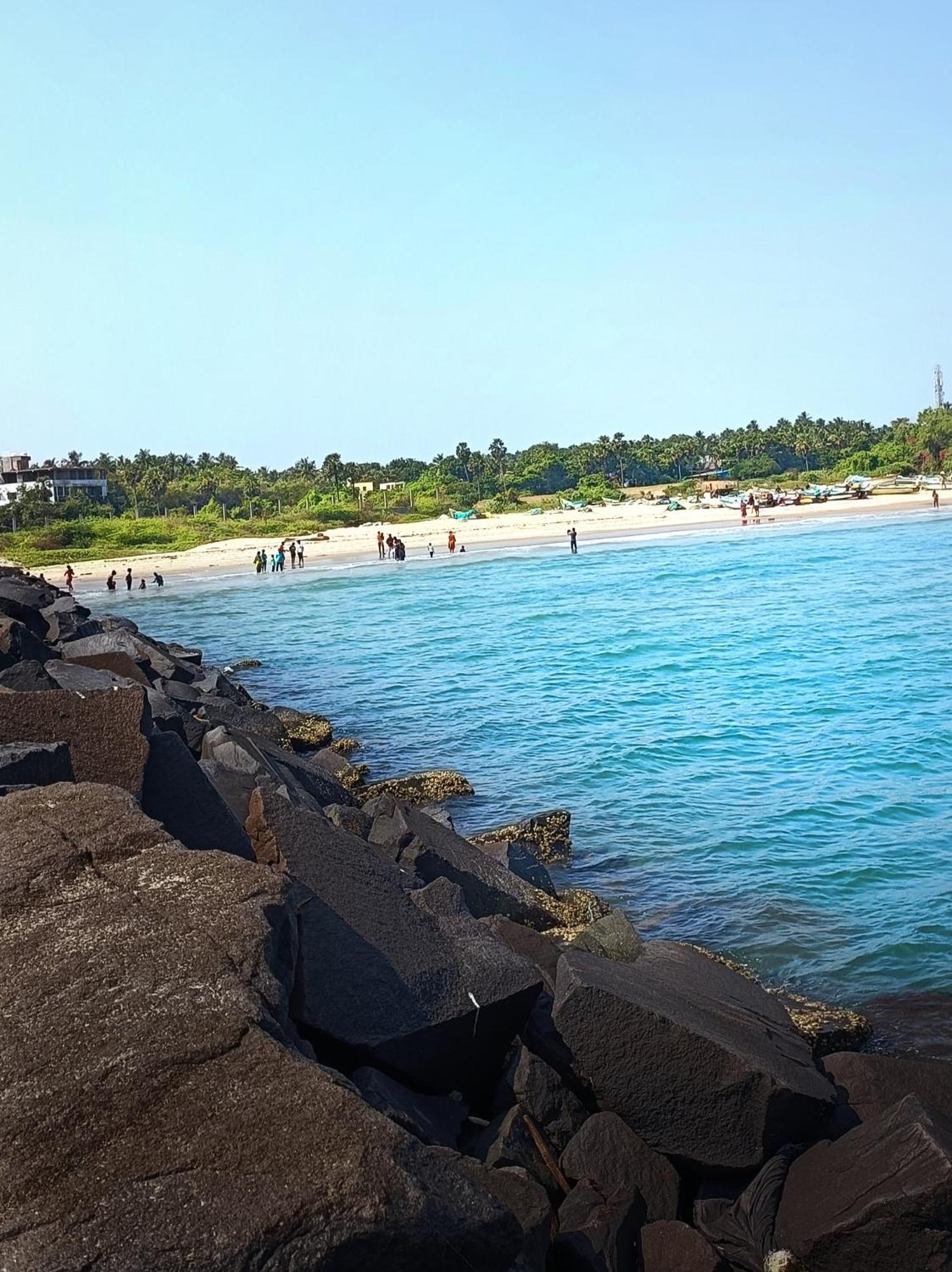 Serenity Sands Beach Resort ปอนดิเชอรี ภายนอก รูปภาพ