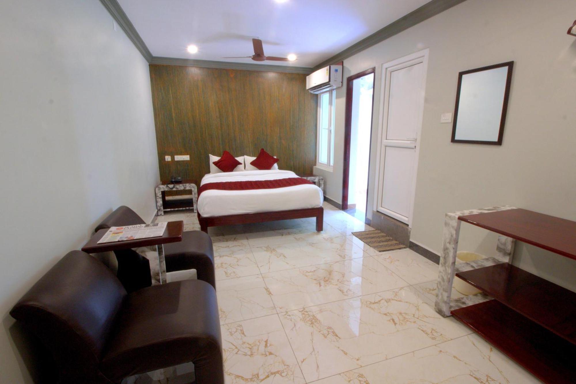 Serenity Sands Beach Resort ปอนดิเชอรี ภายนอก รูปภาพ