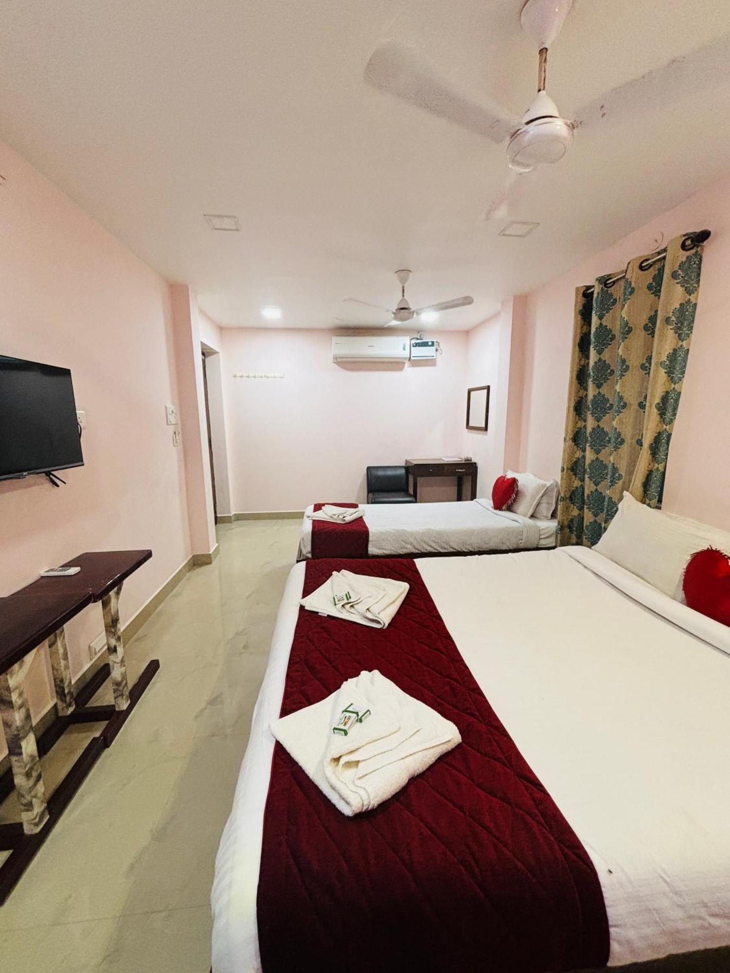 Serenity Sands Beach Resort ปอนดิเชอรี ภายนอก รูปภาพ